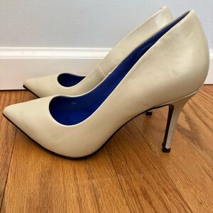 Antonia Saint NY Elegant Cream Nude Heels Pumps